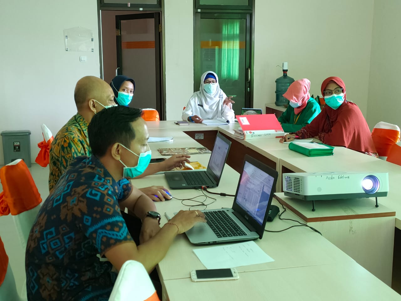 DEMI PELAYANAN BERKUALITAS, TIM SPM DAN IKM RSJMS SELENGGARAKAN PERTEMUAN RUTIN